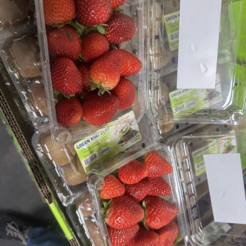 Strawberries clamshell (2 basket $5) Driscoll’s